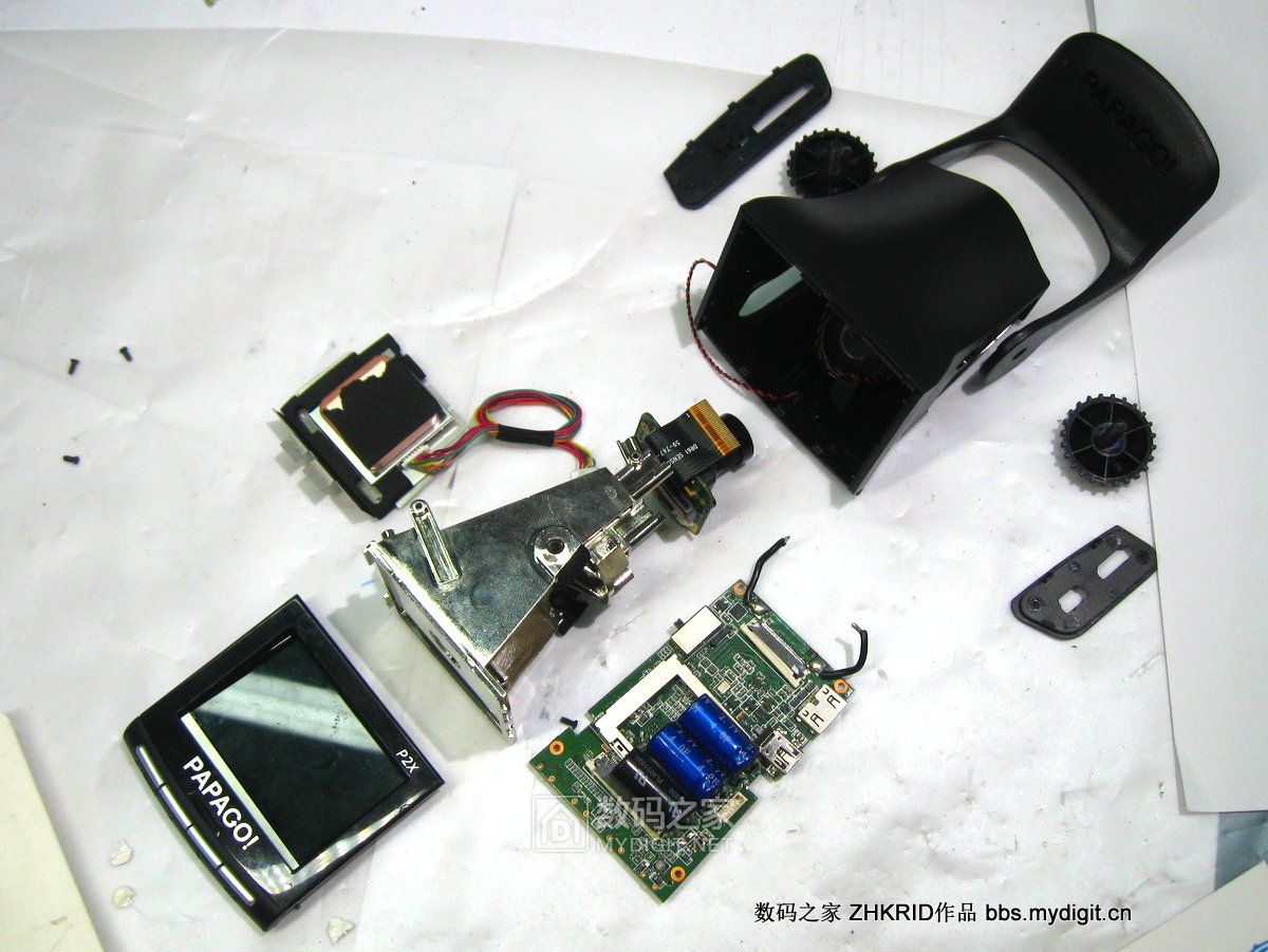 趴趴狗行车记录仪镜头拆解,零镜行车记录仪拆解评测