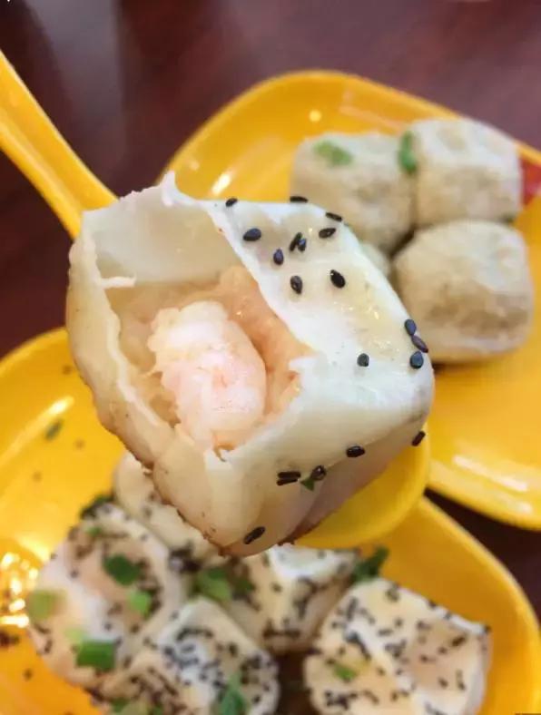上海必吃生煎包,在南京吃蟹黄汤包视频