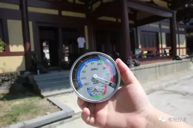 拍戏40度高温穿厚衣服,横店40度拍戏现场