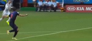 当足球遇到特效笑抽了,足球加上摇摆的特效