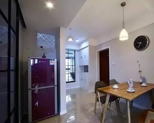 家用冰箱可以直接放在阳台吗,冰箱放阳台的最佳位置