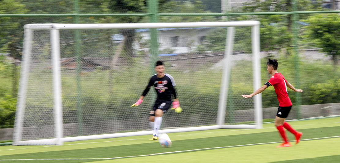 重庆vs上海足球3比2,川渝足球第二届邀请赛