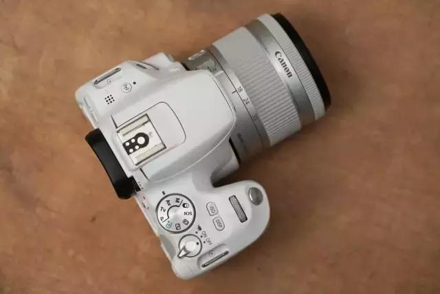 佳能2000左右新手入门推荐,佳能eos200d摄影入门教程