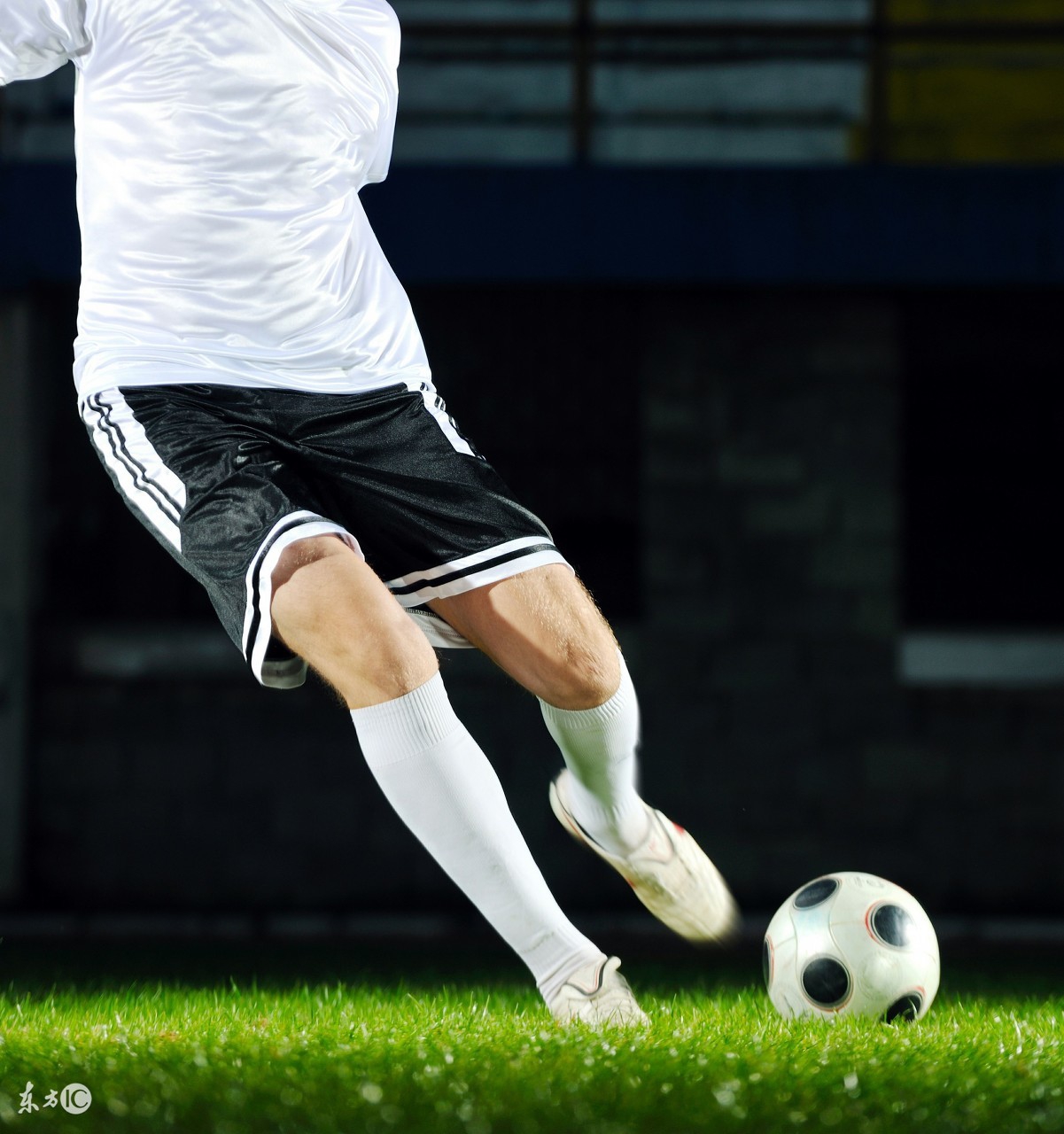 足球真实起源于哪个国家,有关足球的创造史