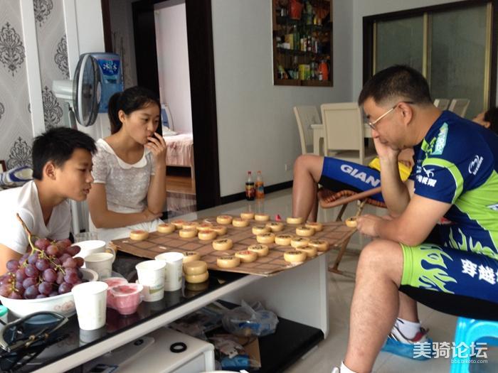 老公侄儿读书住我这里合适吗,老公外甥住我家