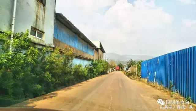 隐藏在昆明村庄里的3家烤羊店，老司机用3个月才找到的