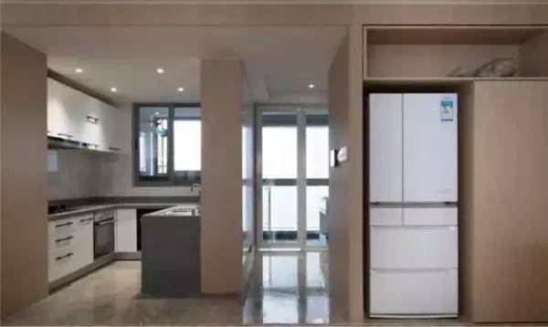 家用冰箱可以直接放在阳台吗,冰箱放阳台的最佳位置