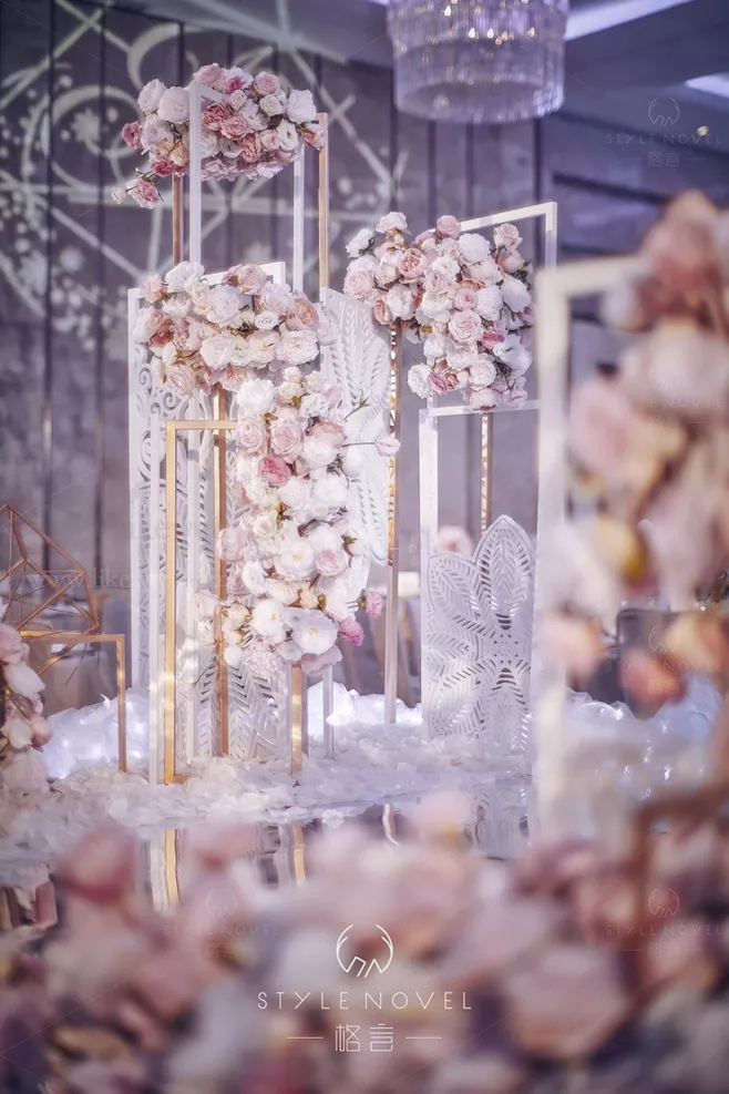 户外婚礼场景布置效果图,红色系婚礼户外布置场景