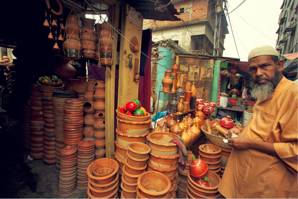 南亚上的一个国家曾经济最发达、文化昌盛，现竟成不发达国家，历史曲折