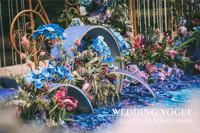 户外婚礼场景布置效果图,红色系婚礼户外布置场景