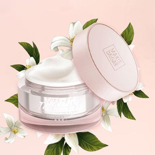 年轻时的素颜女神,素颜女神肌肤白皙