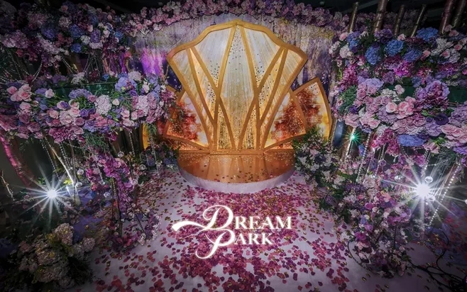 户外婚礼场景布置效果图,红色系婚礼户外布置场景