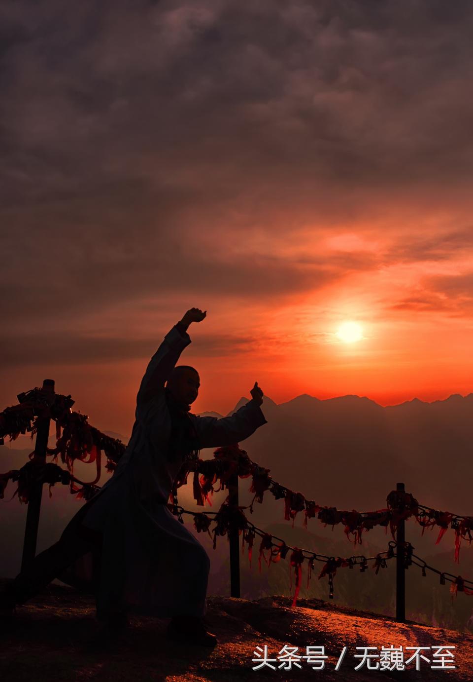 长空栈道走华山,一个人爬华山怎样玩长空栈道