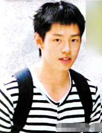 高大帅气十项全能,画画弹钢琴打篮球无一不会,谭咏麟21岁儿子不进娱乐圈可惜了