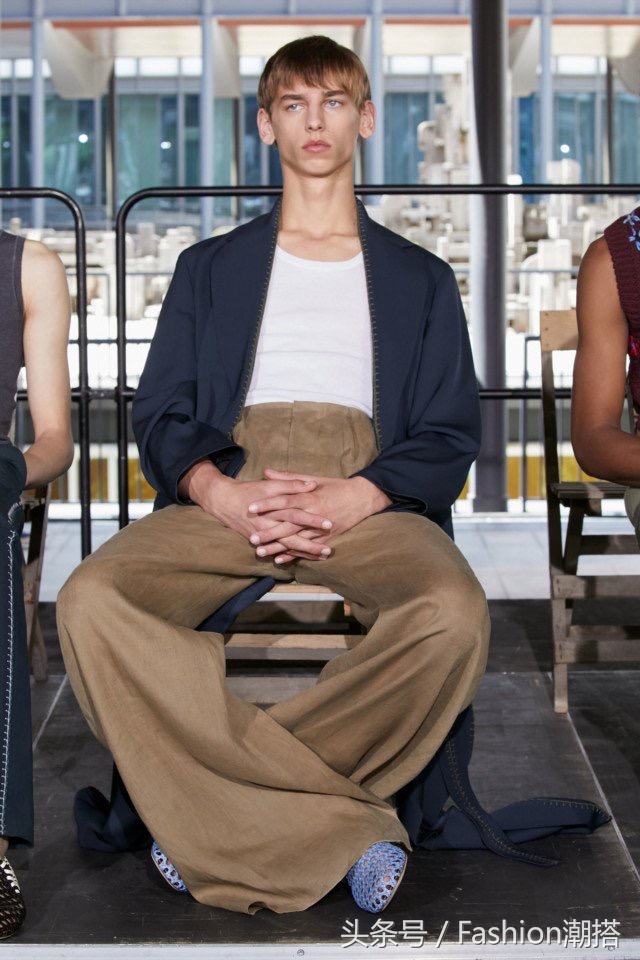 法国奢侈品牌时装秀场2021,acnestudios中文名字