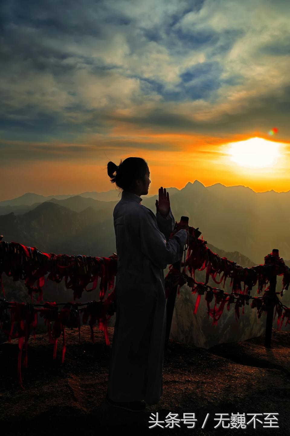 长空栈道走华山,一个人爬华山怎样玩长空栈道