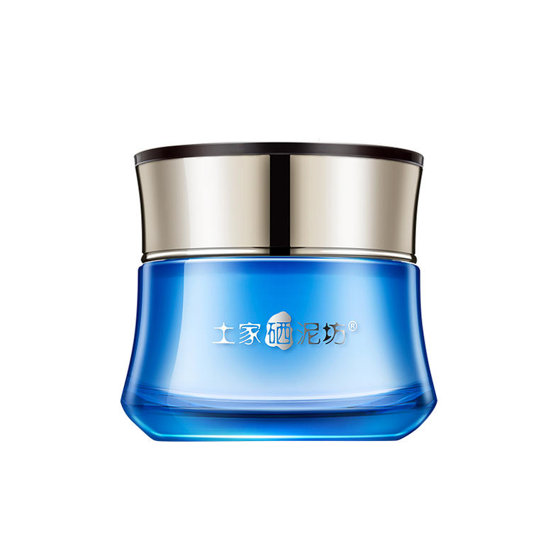 打造裸妆素颜女神,素颜女神肌肤白皙