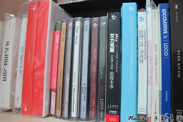 这个年代谁还买投影仪,现在有人买cd专辑吗