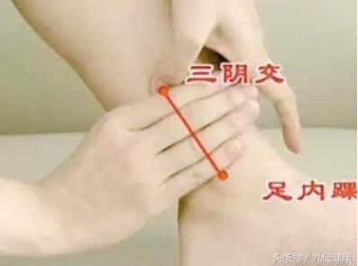 睡前10个动作调理卵巢,卵巢衰退的经络调理