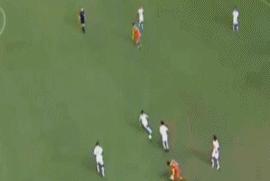 内马尔过人gif高清,内马尔帅气过人gif