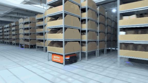 北大毕业，码头工作，学亚马逊，仓库创业三年，死磕机器人，今获菜鸟近2亿投资，和京东阿里做生意