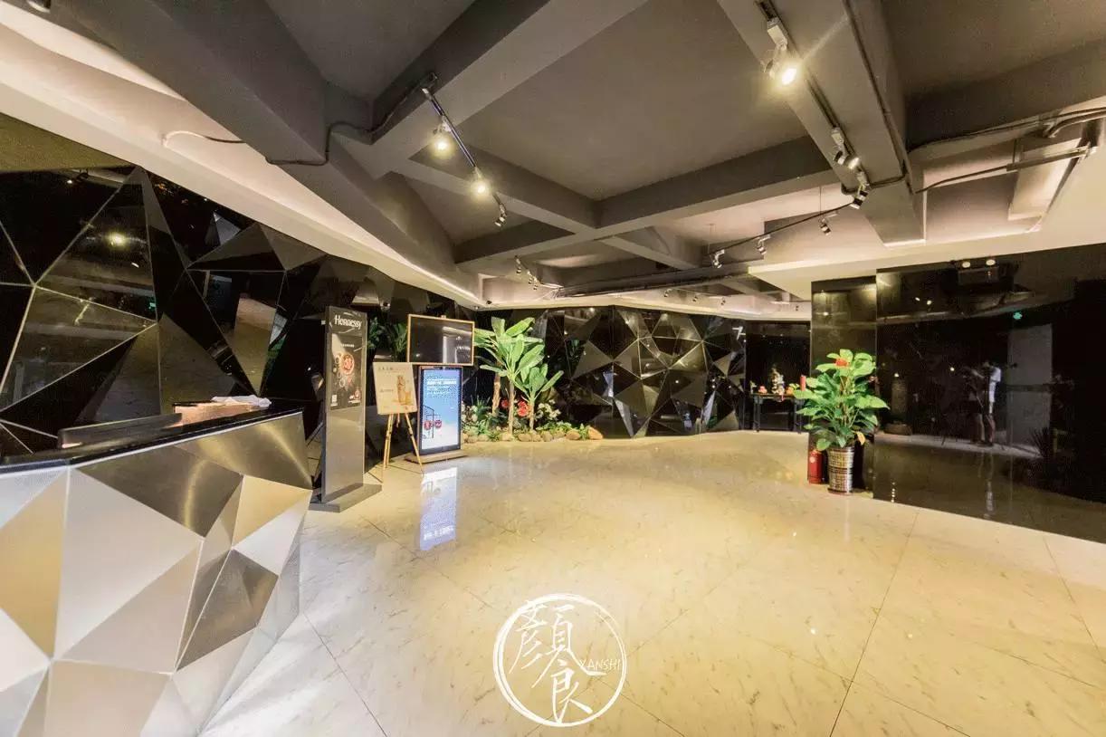 奢华霸王餐来啦推塔海鲜姿造