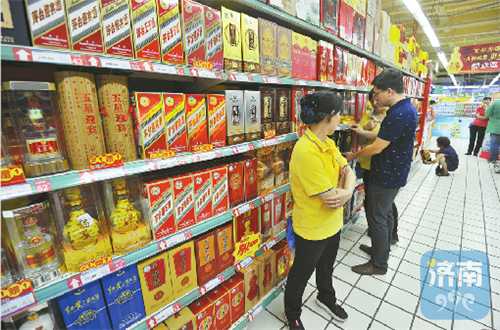 现在买瓶茅台以后会涨价吗,现在买瓶茅台十年后可以卖多少钱