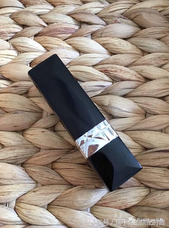 买唇膏保湿滋润补水,买唇膏不油正品