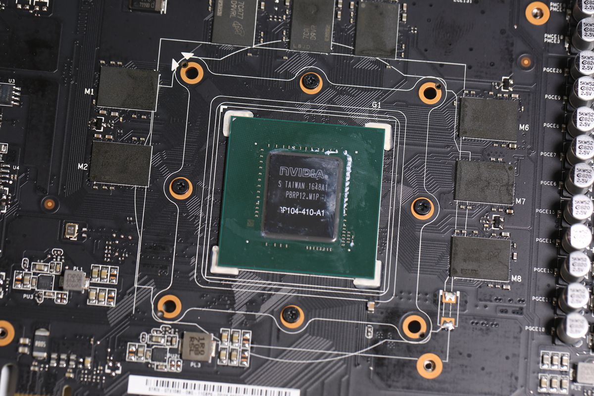 *力暴**拆解ROGGTX108011Gbps显卡评测