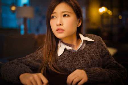 主播直播应该怎么穿搭,主播的衣服好看还是颜值重要