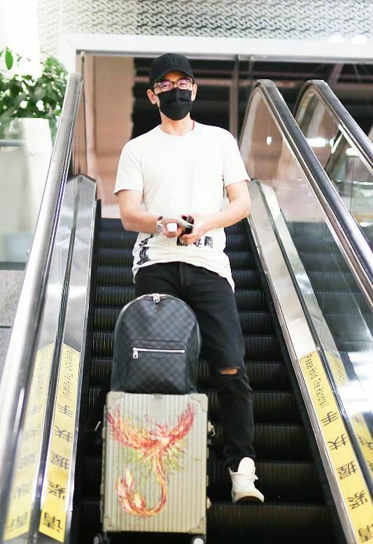 有品位你的，为男朋友买个有品位的包，让他倍有面子的出去侃大山