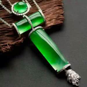 收藏这10点让你买翡翠时少走弯路,翡翠收藏全攻略如何辨别高档翡翠