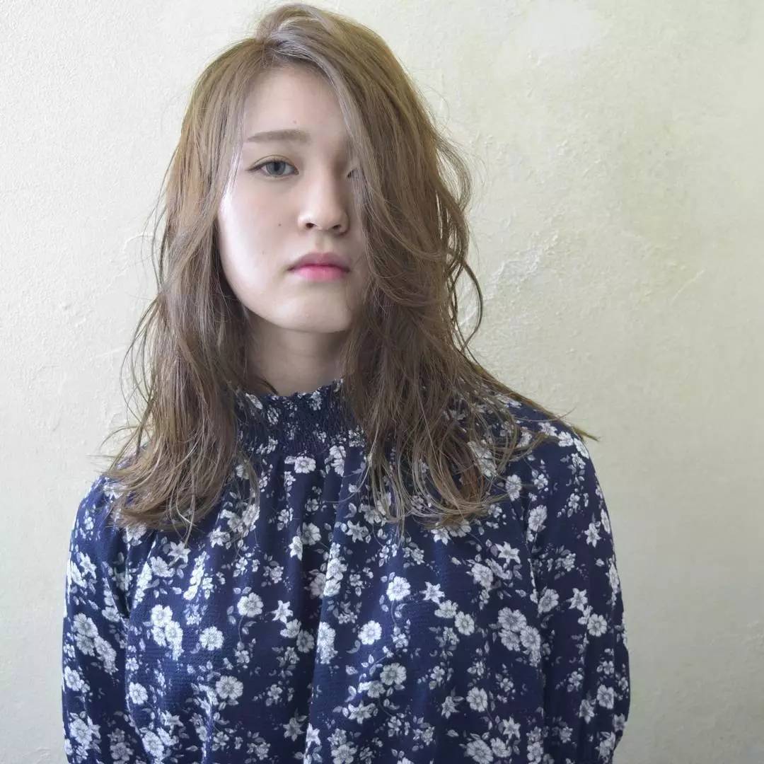 今夏最显白的3款流行发色,所有显白的颜色