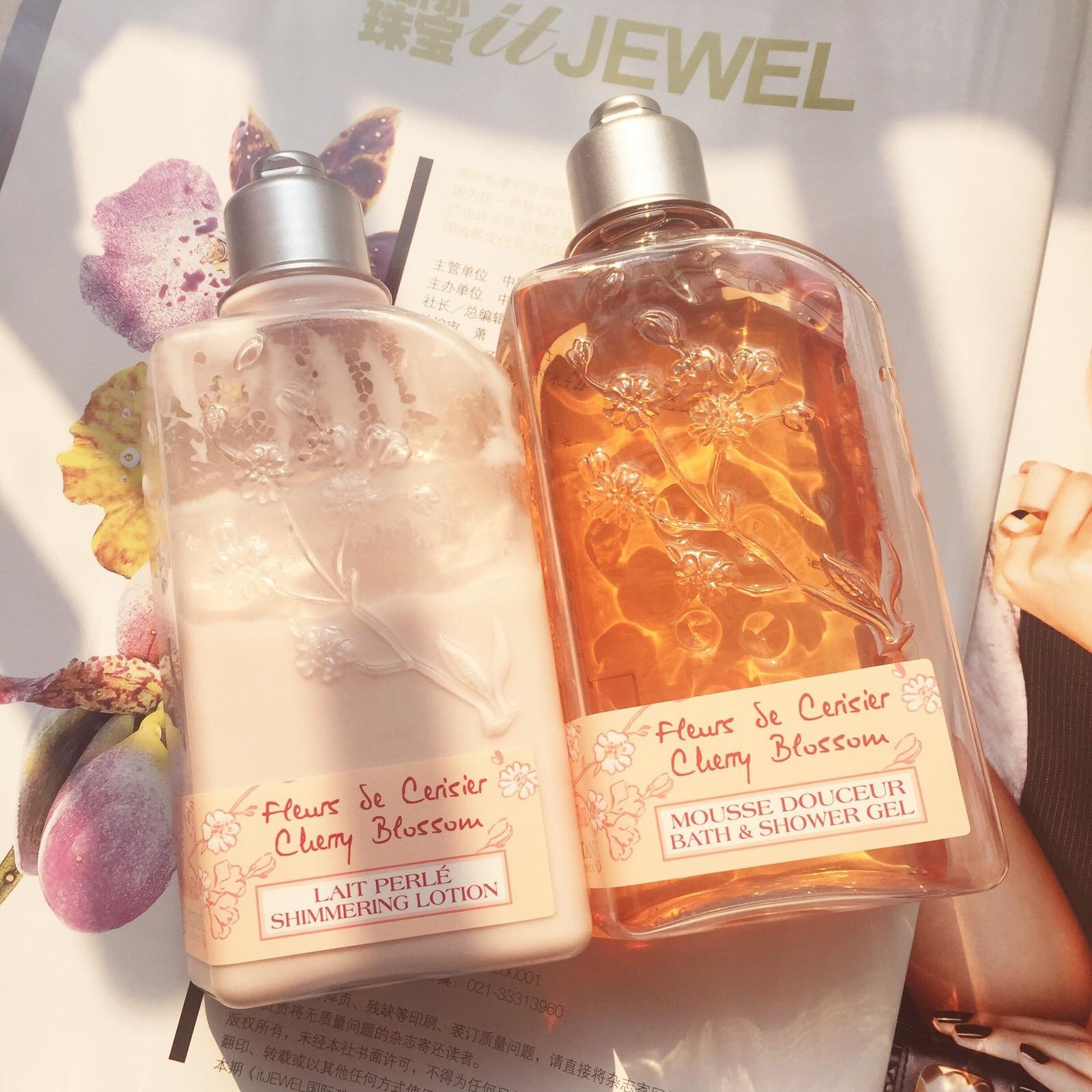 小鹿心机美颜，闪耀粉嫩夏天