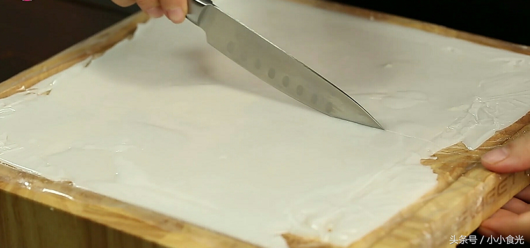 夏天来一份冰凉沁甜的芒果肠粉，满足感一秒爆棚