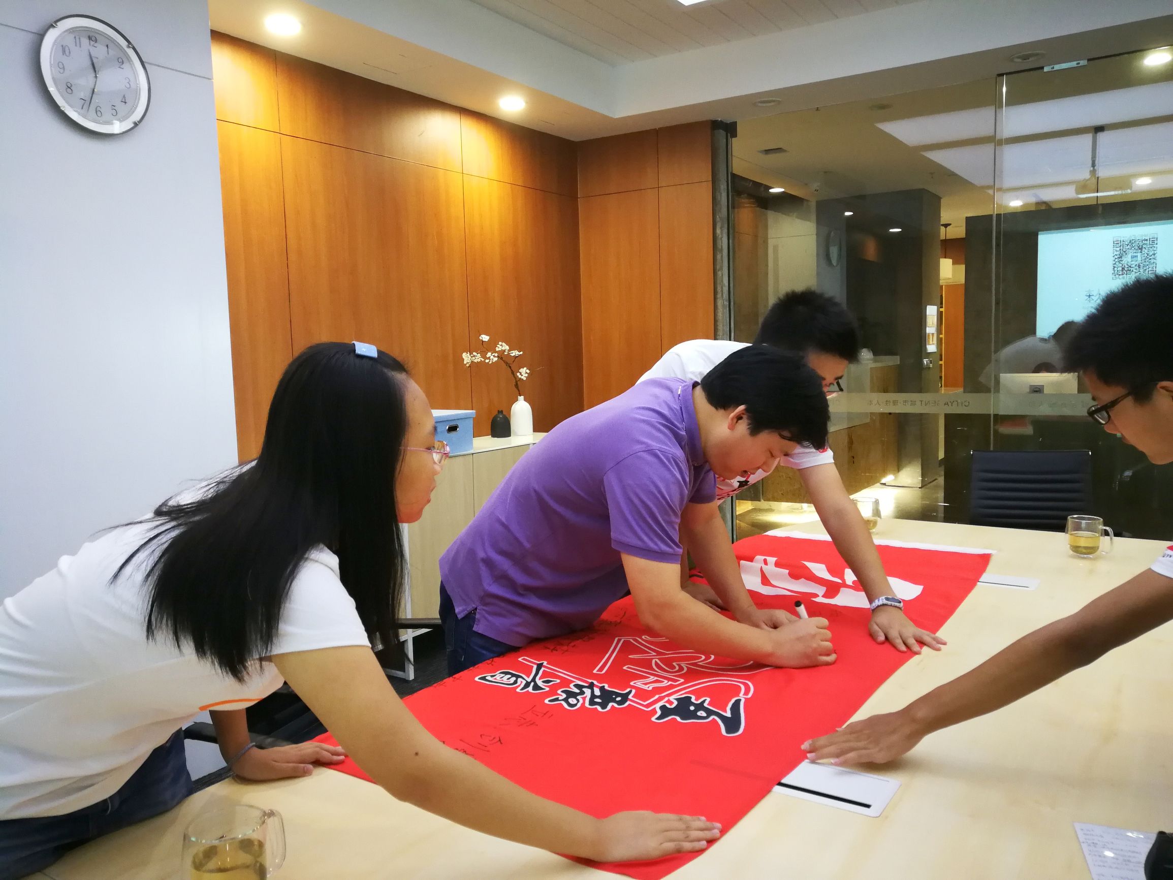 珞珈山同沐自强学风，金陵城共叙校友深情