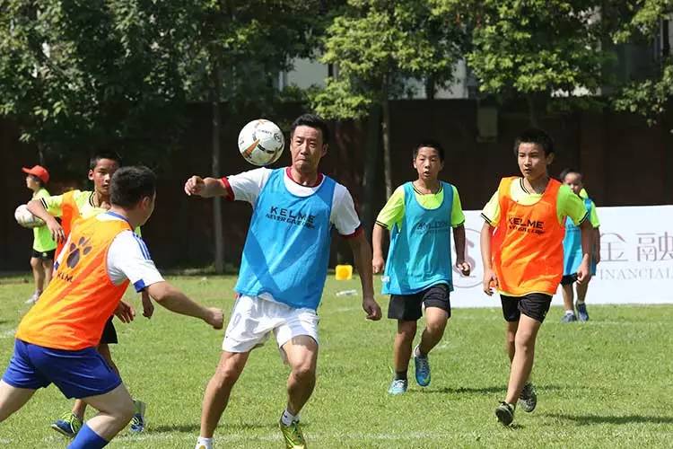 足协捐赠仪式讲话,中国足球发展基金会公益活动