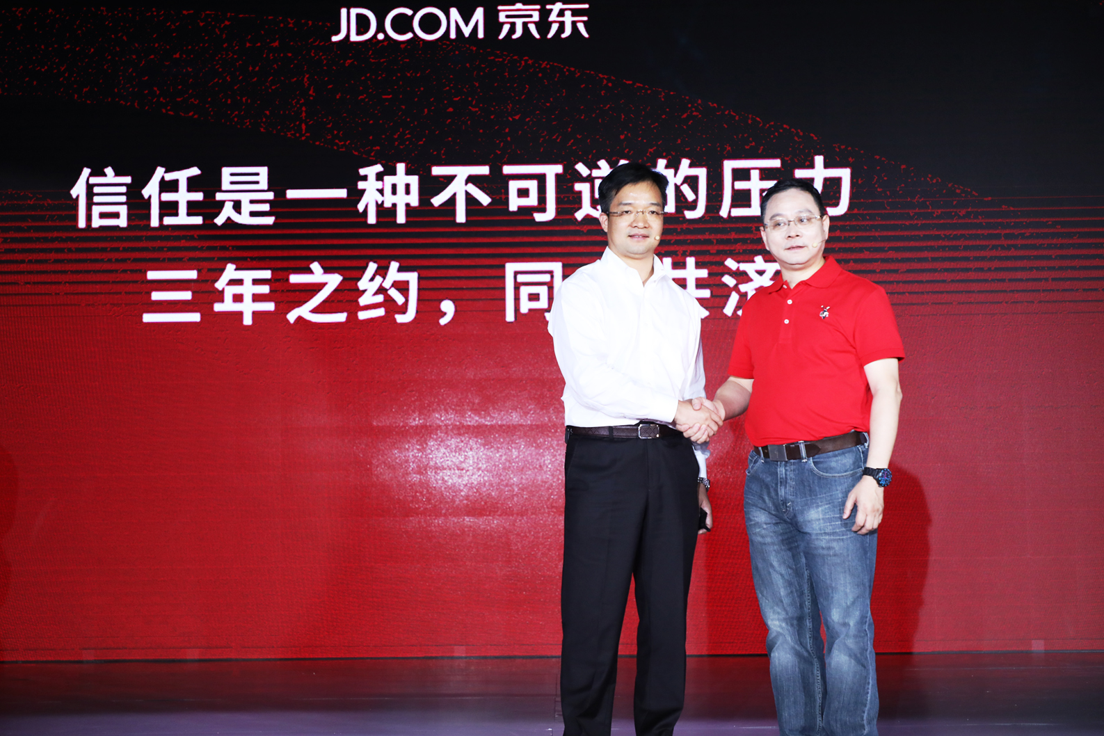 夏普aquos r2 (夏普r2 手机)