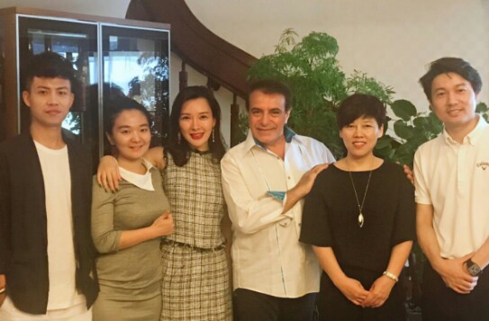 好莱坞中国导演,好莱坞里的中国元素