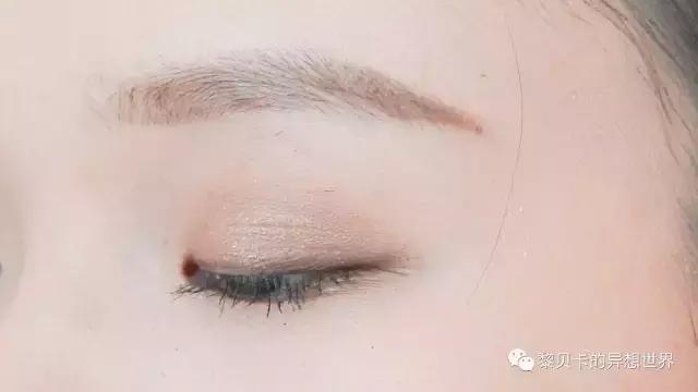 带妆补防晒正确方法,带妆怎么补防晒最好