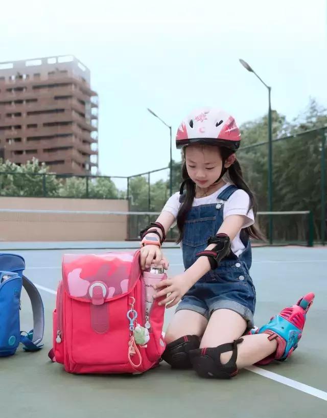 小米科技小书包,小米米兔书包几代比较好
