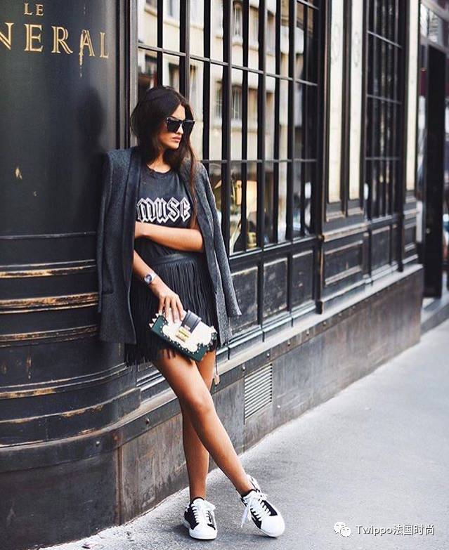 为什么在巴黎你找不到“同款”的女人?