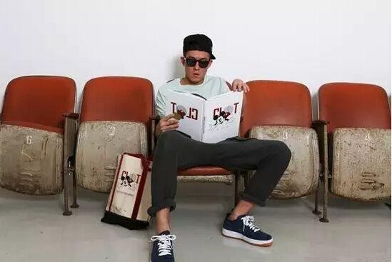 世人只记得他的丑闻，他却默默撑起了一个潮牌帝国