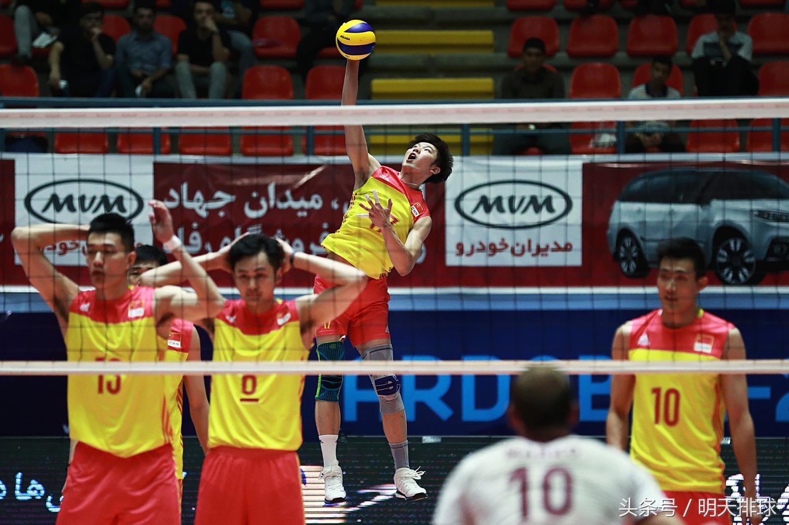 cctv5直播男排决赛伊朗男排,中国男排1-3负于伊朗多人带伤上阵