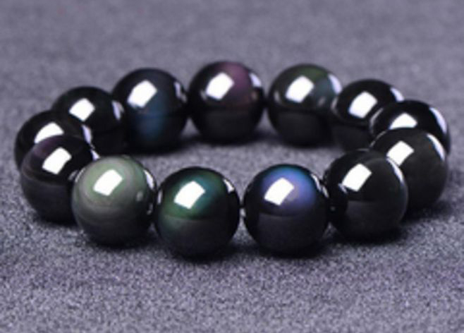 哭泣的黑曜石什么版本有,黑曜石的宝石