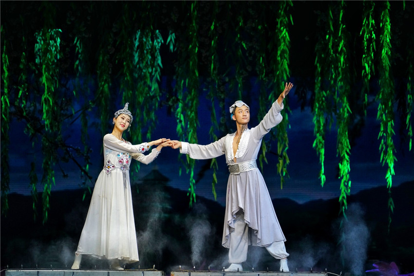 杭州给我一天还你千年,宋城千古情千年等一回