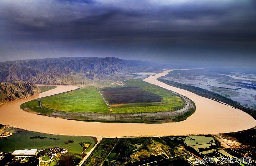 描写气势磅礴的黄河的诗句,关于描写黄河的诗句大全