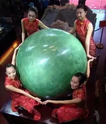 华山论鉴夜明珠拍卖,夜明珠拍卖会成交价格