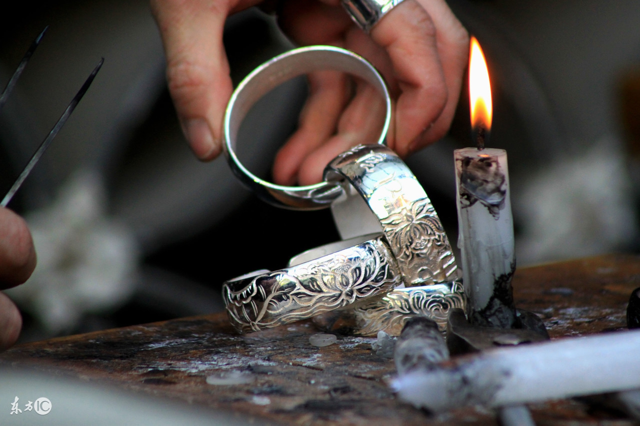 银饰怎么鉴定是纯银的,s925是纯银怎么辨别真假