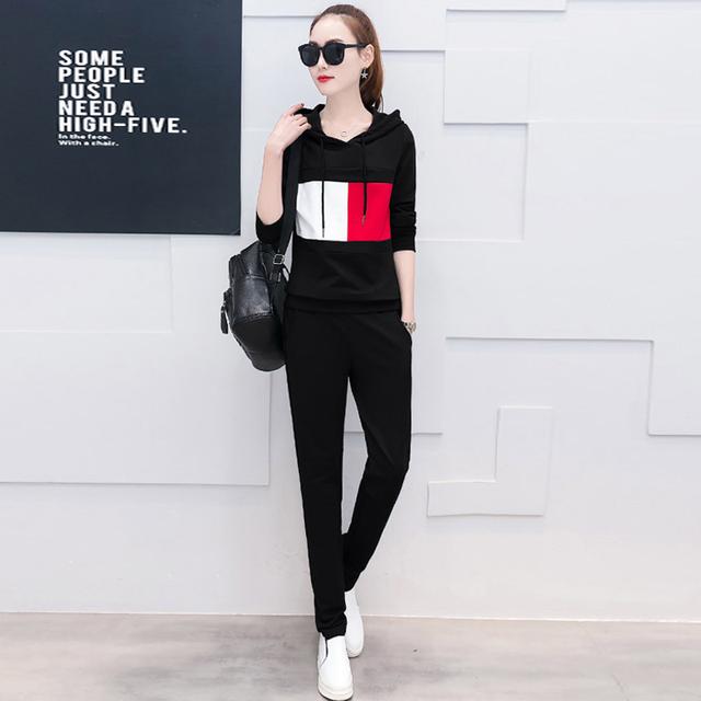 女人不适合穿修身的衣服,女人不能穿得太年轻